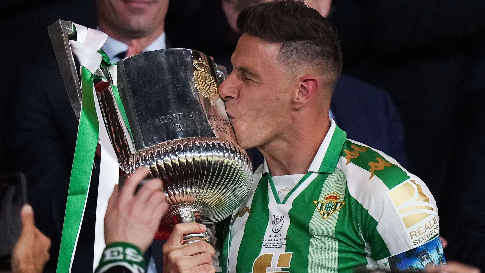 哈维愤慨的 哈维愤慨的